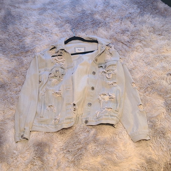 Distressed Light Blue Denim Jacket Forever 21 Size M - Picture 2 of 13